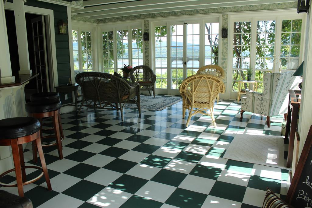 Auberge Sur La Cote La Malbaie Exterior photo