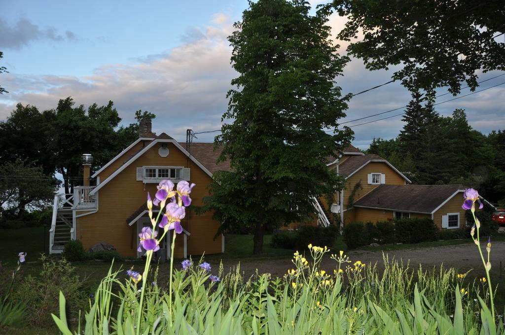 Auberge Sur La Cote La Malbaie Exterior photo